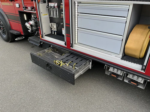 Pierce Enforcer Rescue Pumper exterior view, photo 10 of 33