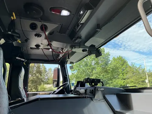 Pierce Enforcer Rescue Pumper exterior view, photo 19 of 33