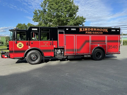 Pierce Enforcer Rescue Pumper exterior view, photo 32 of 33