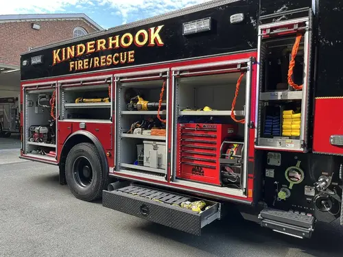 Pierce Enforcer Rescue Pumper exterior view, photo 6 of 33