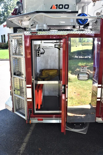Pierce Velocity exterior view, photo 24 of 26