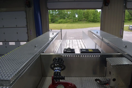 Pierce Enforcer Pumper exterior view, photo 27 of 41