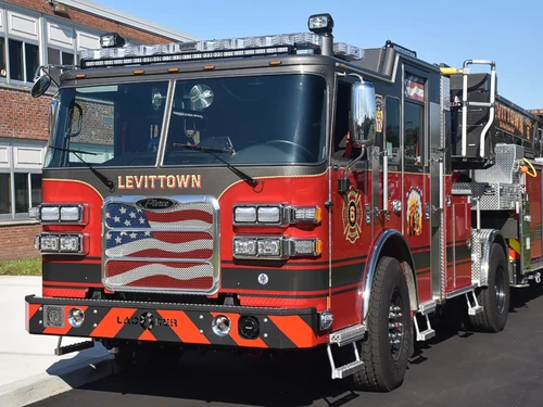Pierce Arrow exterior view