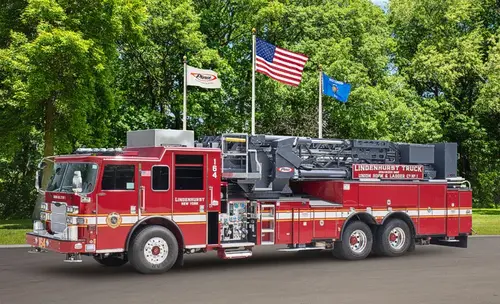 Pierce Arrow Pumper exterior view, photo 3 of 50