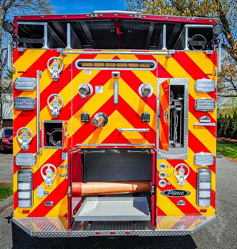Pierce Enforcer Pumper exterior view, photo 41 of 70
