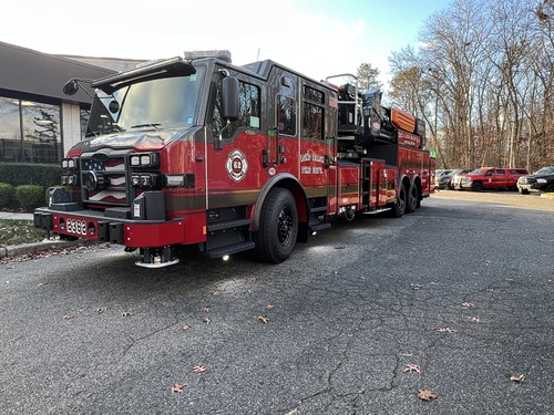 Pierce Velocity Aerial exterior view, photo 11 of 51