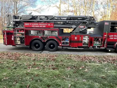 Pierce Velocity Aerial exterior view, photo 5 of 51