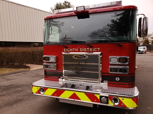 Pierce Saber Aerial exterior view, photo 4 of 26