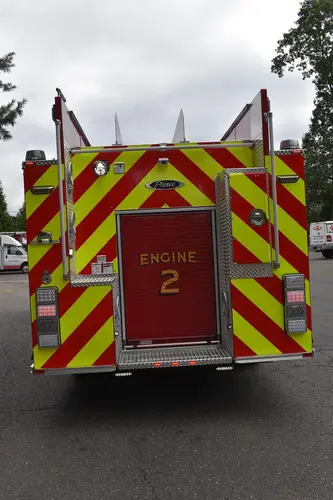 Pierce Saber Pumper exterior view, photo 25 of 29