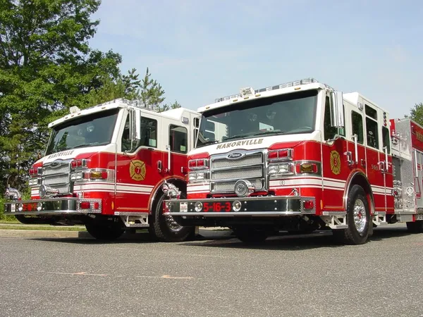 Pierce Velocity Pumper exterior view