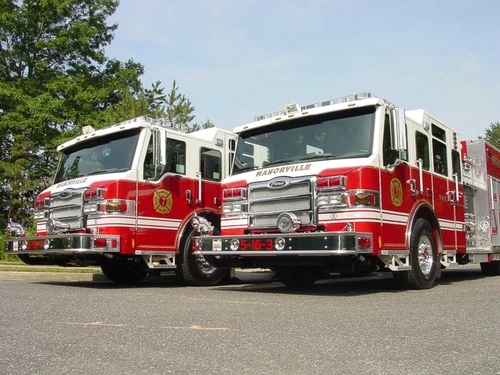 Pierce Velocity Pumper exterior view