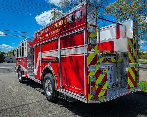 Pierce Enforcer Pumper exterior view, photo 7 of 44