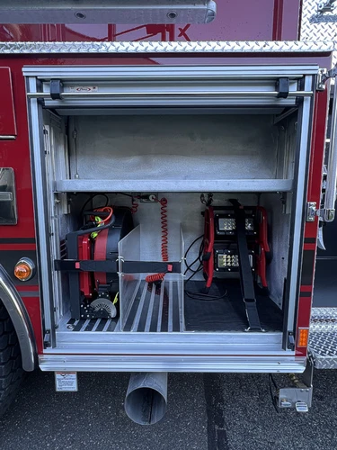 Pierce Enforcer Pumper exterior view, photo 9 of 27