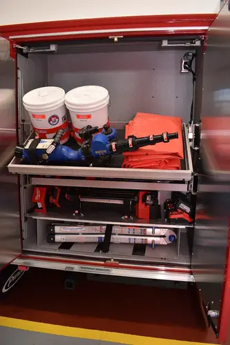 Pierce Arrow Rescue Pumper exterior view, photo 37 of 42