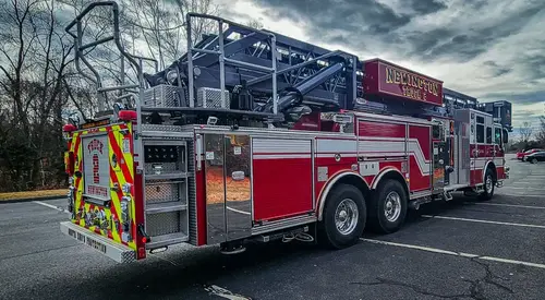 Pierce Velocity Aerial exterior view, photo 16 of 52