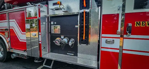 Pierce Velocity Aerial exterior view, photo 18 of 52