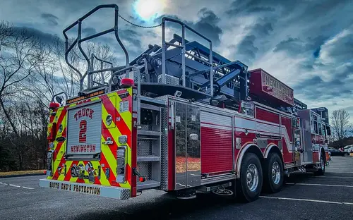 Pierce Velocity Aerial exterior view, photo 3 of 52