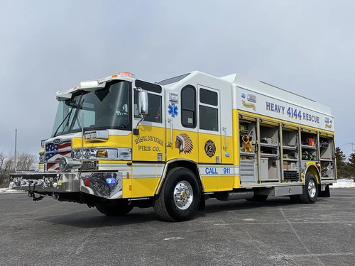 Pierce Dash Pumper exterior view