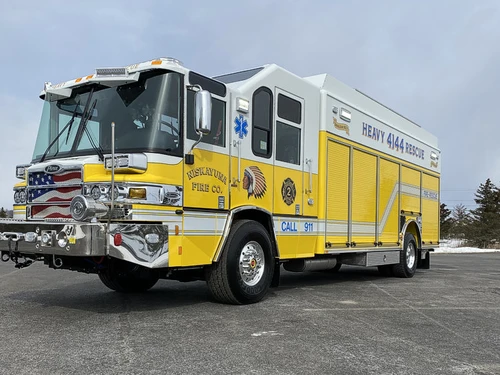Pierce Dash Pumper exterior view, photo 6 of 34