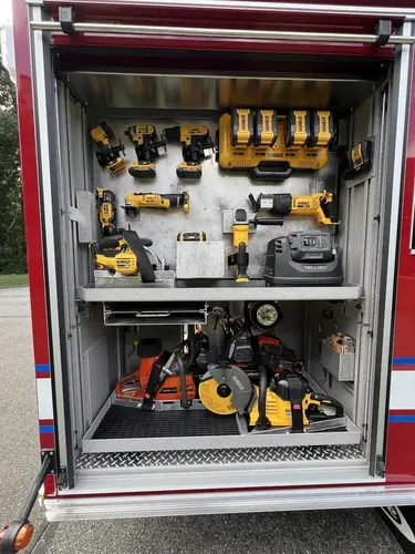Pierce Enforcer Pumper exterior view, photo 18 of 35