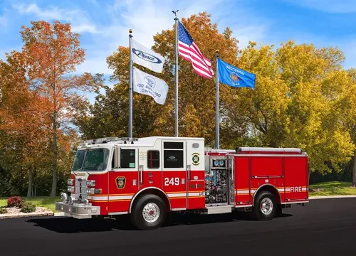 Pierce Arrow Pumper exterior view, photo 3 of 4