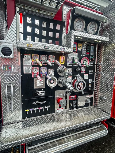 Pierce Enforcer Aerial exterior view, photo 6 of 42