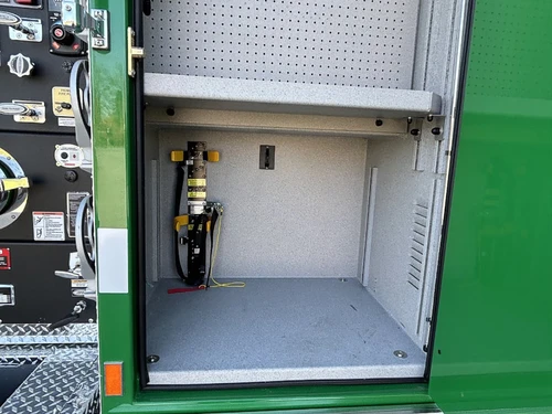 Pierce Enforcer Pumper exterior view, photo 15 of 36