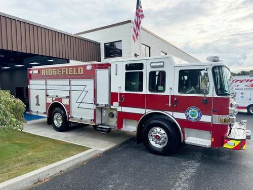 Pierce Enforcer Pumper exterior view