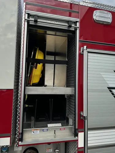 Pierce Enforcer Pumper exterior view, photo 23 of 28