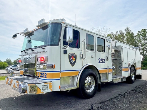 Pierce Saber Pumper exterior view