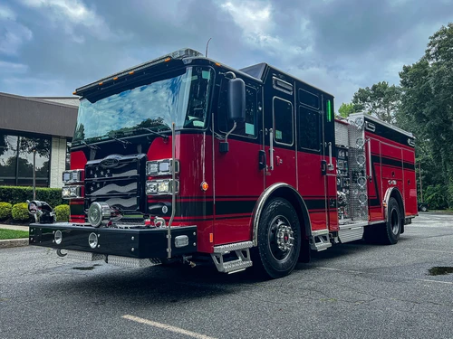Pierce Enforcer Pumper exterior view