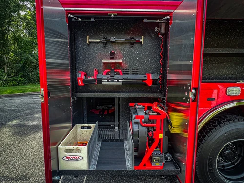Pierce Enforcer Pumper exterior view, photo 14 of 32