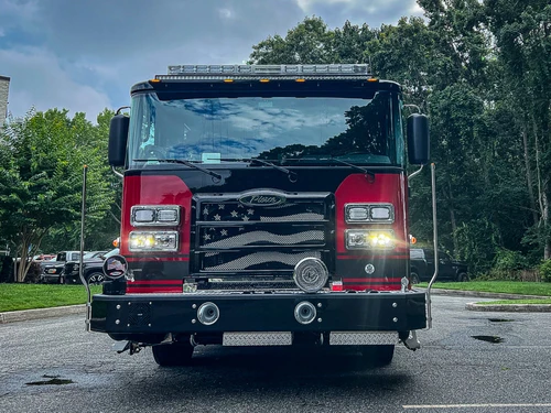 Pierce Enforcer Pumper exterior view, photo 2 of 32