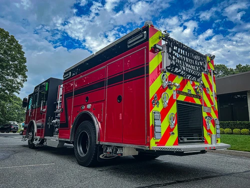 Pierce Enforcer Pumper exterior view, photo 5 of 32