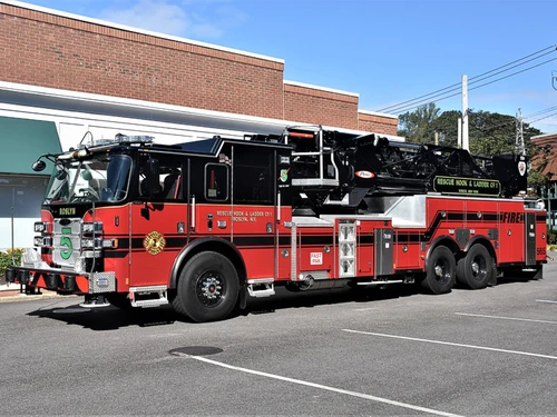 Pierce Arrow exterior view