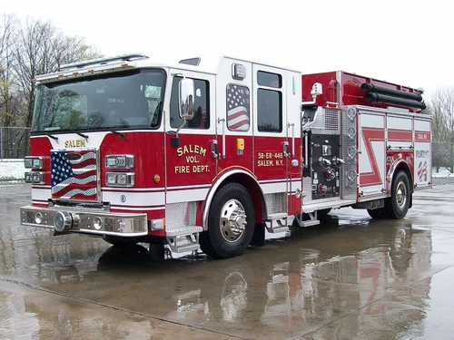 Pierce Saber Pumper exterior view