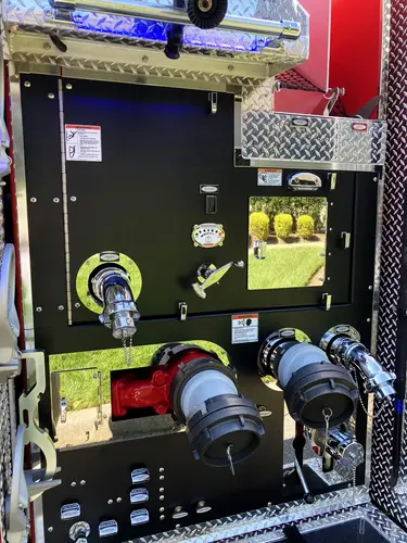 Pierce Velocity Rescue Pumper exterior view, photo 17 of 66
