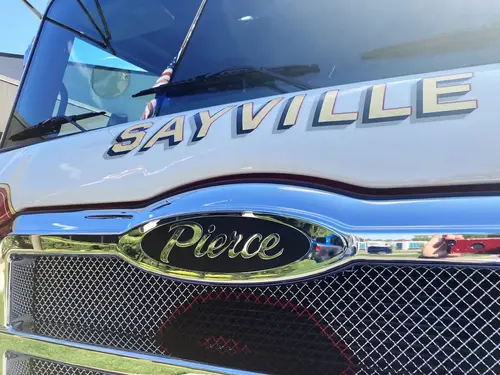 Pierce Velocity Rescue Pumper exterior view, photo 24 of 66
