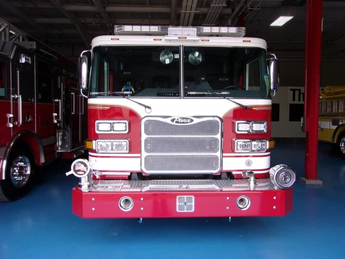 Pierce Arrow Pumper exterior view, photo 30 of 37