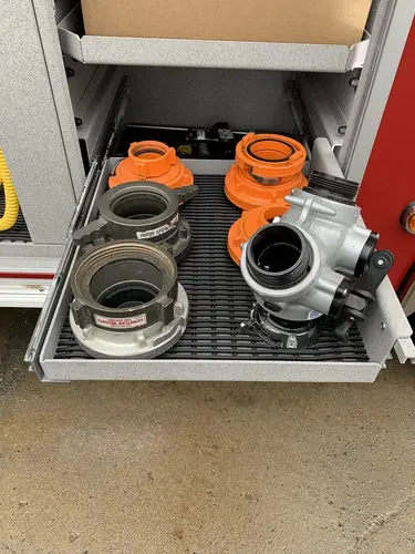 Pierce Enforcer Rescue Pumper exterior view, photo 54 of 56