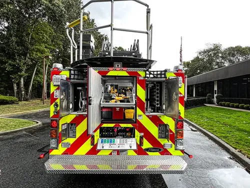 Pierce Enforcer Aerial exterior view, photo 37 of 46