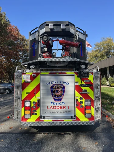 Setauket FD, NY - Pierce Enforcer Aerial Delivery