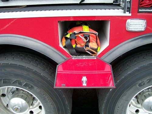 Pierce Pumper exterior view, photo 8 of 87