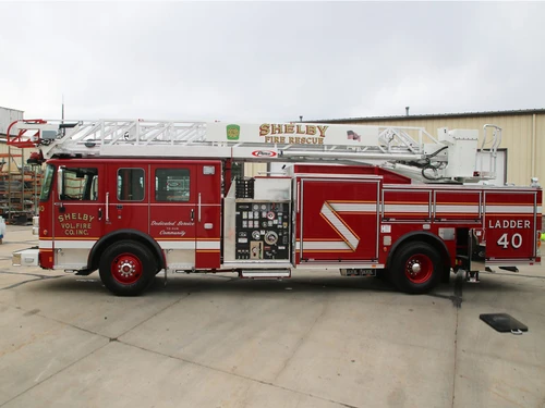 Pierce Enforcer Pumper exterior view