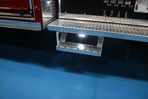 Pierce Enforcer Pumper exterior view, photo 15 of 65