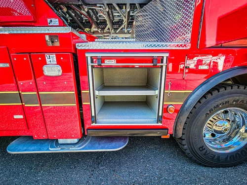 Pierce Enforcer Aerial exterior view, photo 12 of 59