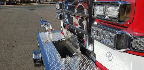 Pierce Enforcer Pumper exterior view, photo 20 of 27