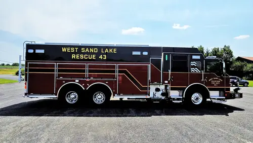 Pierce Tankers thumbnail 1