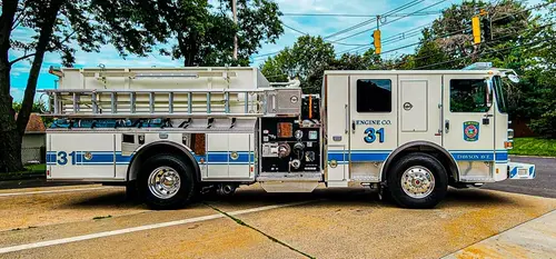 Pierce Enforcer Pumper exterior view, photo 16 of 57