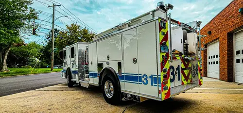 Pierce Enforcer Pumper exterior view, photo 20 of 57